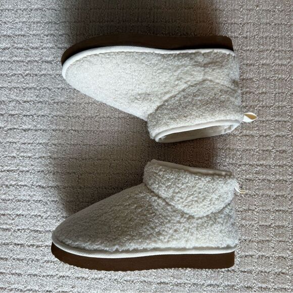 UNIONBAY Cream Ankle Booties - Picture 3 of 6